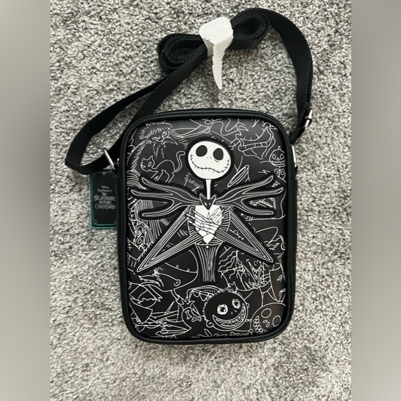 Nightmare before Christmas Disney passport bag - Picture 1 of 2